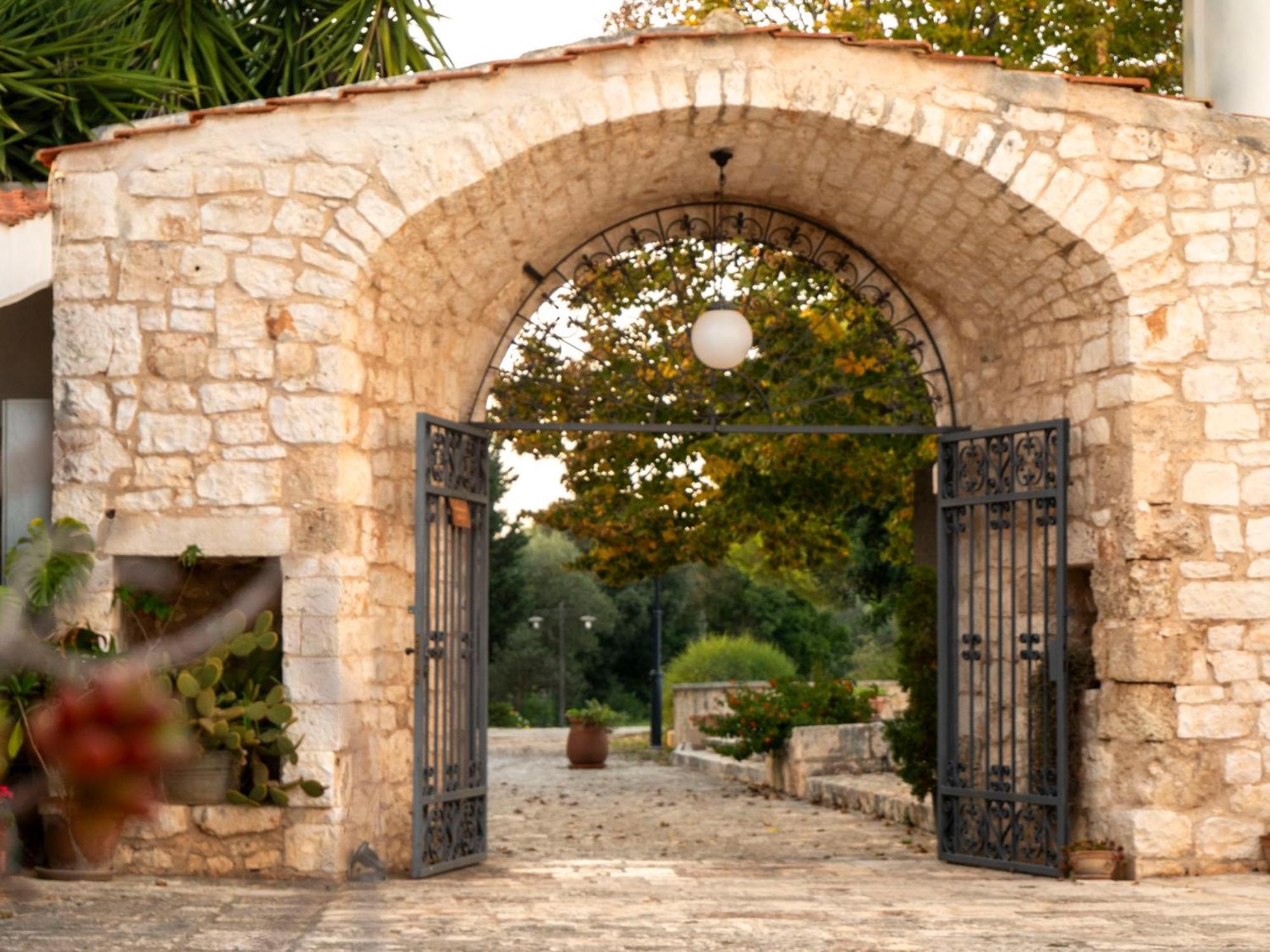Masseria Del Crocifisso Полиняно а Маре Екстериор снимка